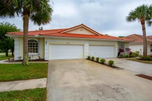 6777 SE Warwick Ln, Stuart, FL 34997, Sold 03/15/22
