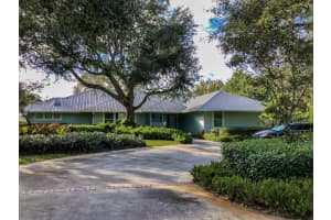 124 SE Wells Dr, Stuart, FL 34996, Sold 03/30/22