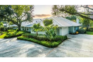 124 SE Wells Dr, Stuart, FL 34996, Sold 03/30/22