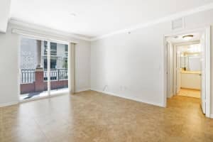 600 S Dixie Hwy APT 351, West Palm Beach, FL 33401, Sold 04/20/22