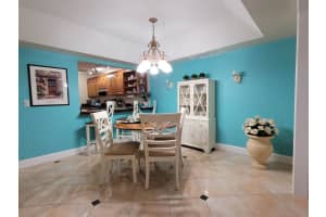 102 Maplewood Dr, Greenacres, FL 33415, Sold 03/30/22