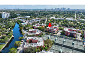 650 Tennis Club Dr APT 310, Fort Lauderdale, FL 33311, Sold 05/11/22