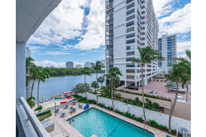 2670 E Sunrise Blvd #303, Fort Lauderdale, FL 33304, Sold 03/15/22