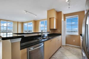 616 Clearwater Park Rd APT 1413, West Palm Beach, FL 33401, Sold 03/15/22