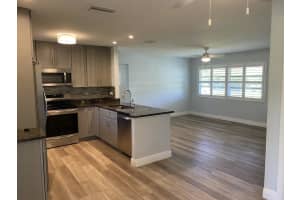 2499 SE Madison St, Stuart, FL 34997, Sold 03/28/22