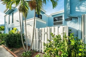 1010 NE 8th Ave #23d, Delray Beach, FL 33483, Sold 08/19/22