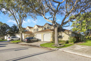 2801 Maplewood Dr, Greenacres, FL 33415, Sold 03/31/22
