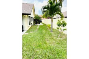 375 SW 29th Ave, Delray Beach, FL 33445, Sold 03/14/22