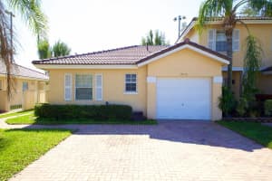8978 NW 53rd St, Sunrise, FL 33351, Sold 03/28/22