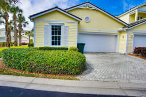 205 Shelley Ln, Fort Pierce, FL 34949, Sold 04/04/22