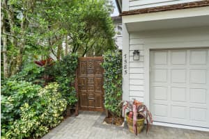 7585 Jamaican Ct, Hobe Sound, FL 33455, Sold 08/15/22