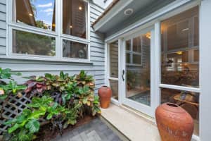 7585 Jamaican Ct, Hobe Sound, FL 33455, Sold 08/15/22