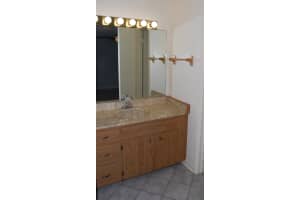 7374 E Oakridge Cir, Lantana, FL 33462, Sold 04/11/22