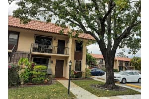 5975 Forest Hill Blvd APT 206, West Palm Beach, FL 33415, Sold 04/07/22