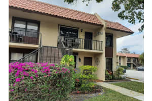 5975 Forest Hill Blvd APT 206, West Palm Beach, FL 33415, Sold 04/07/22