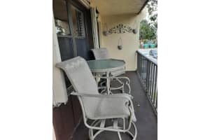 5975 Forest Hill Blvd APT 206, West Palm Beach, FL 33415, Sold 04/07/22