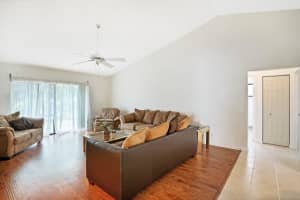 5621 Teakwood Rd, Lake Worth, FL 33467, Sold 03/28/22