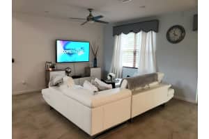 4809 Foxtail Palm Ct, Greenacres, FL 33463, Sold 04/06/22