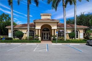 3917 Palladium Lake Dr, Boynton Beach, FL 33436, Sold 04/08/22