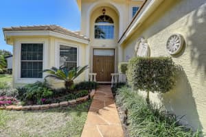 17 Lawrence Lake Dr, Boynton Beach, FL 33436, Sold 03/10/22