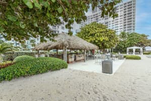 3001 S Ocean Dr APT 521, Hollywood, FL 33019, Sold 04/28/22