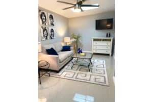 833 Avon Rd, West Palm Beach, FL 33401, Sold 04/08/22