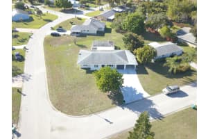 1450 SE Delene Ct, Port St. Lucie, FL 34952, Sold 04/25/22
