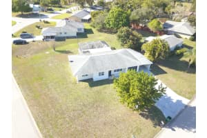 1450 SE Delene Ct, Port St. Lucie, FL 34952, Sold 04/25/22