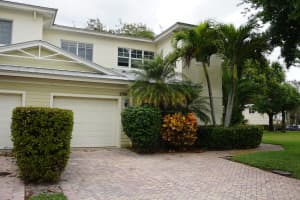 2700 Creekside Dr, Fort Pierce, FL 34981, Sold 03/16/22
