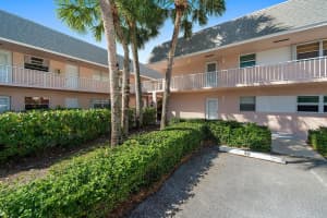 18081 SE Country Club Dr 1 1, Tequesta, FL 33469, Sold 03/30/22