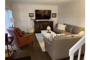 604 6th Ln, Palm Beach Gardens, FL 33418, Sold 04/22/22