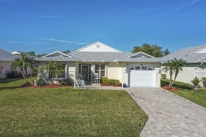 366 Paurotis Ln, Fort Pierce, FL 34982, Sold 03/25/22