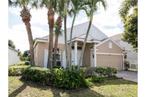 337 Berenger Walk, Royal Palm Beach, FL 33414, Sold 04/08/22