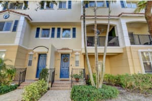 3195 N Oasis Dr, Boynton Beach, FL 33426, Sold 04/14/22