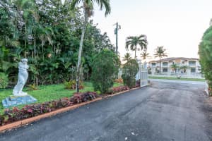 5610 Godfrey Rd, Pompano Beach, FL 33067, Sold 05/06/22