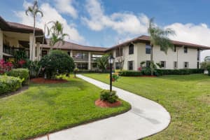 570 SW South River Dr APT 105, Stuart, FL 34997, Sold 03/21/22