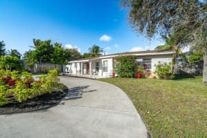 6941 Boston Dr, Lake Worth, FL 33462, Sold 03/24/22