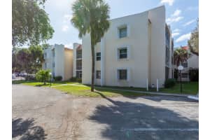 620 NW 13th St #18, Boca Raton, FL 33486, Sold 04/11/22