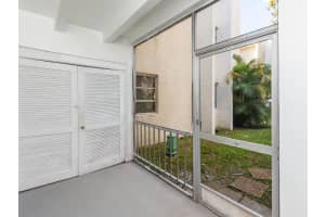 620 NW 13th St #18, Boca Raton, FL 33486, Sold 04/11/22