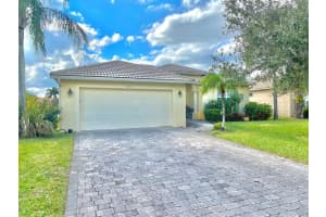 591 Waverly Cir, Port St. Lucie, FL 34983, Sold 04/11/22