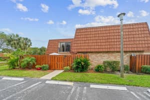 3117 San Fernando Dr 32 d, Delray Beach, FL 33445, Sold 04/15/22