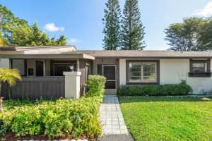 35 Mahoris Dr, Royal Palm Beach, FL 33411, Sold 03/31/22