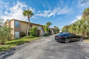 1555 14th Ave APT 101, Vero Beach, FL 32960, Sold 04/01/22