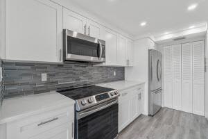 859 Jeffery St #609, Boca Raton, FL 33487, Sold 03/29/22