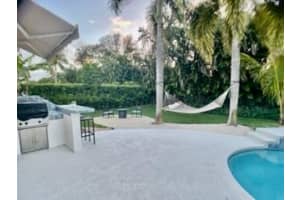 18268 SE Ridgeview Dr, Tequesta, FL 33469, Sold 04/15/22