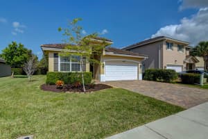4827 Foxtail Palm Ct, Greenacres, FL 33463, Sold 03/24/22