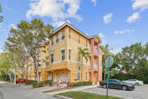 2048 Shoma Dr, West Palm Beach, FL 33414, Sold 03/23/22