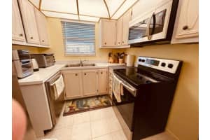 220 Bayview Ave APT C, Boynton Beach, FL 33435, Sold 04/26/22