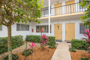 3322 Cynthia Ln APT 108, Lake Worth, FL 33461, Sold 05/02/22