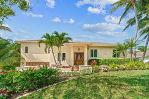 5 Oakwood Ct, Boynton Beach, FL 33426, Sold 04/29/22